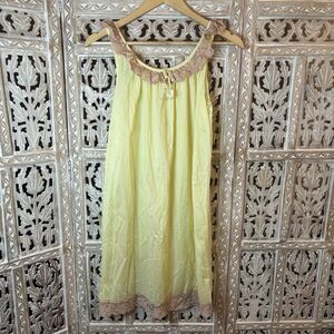 VTG Berkliff Nylon Butter Yellow Slip Dress Nightgown Lace Trim Fairy SM (32/34)
